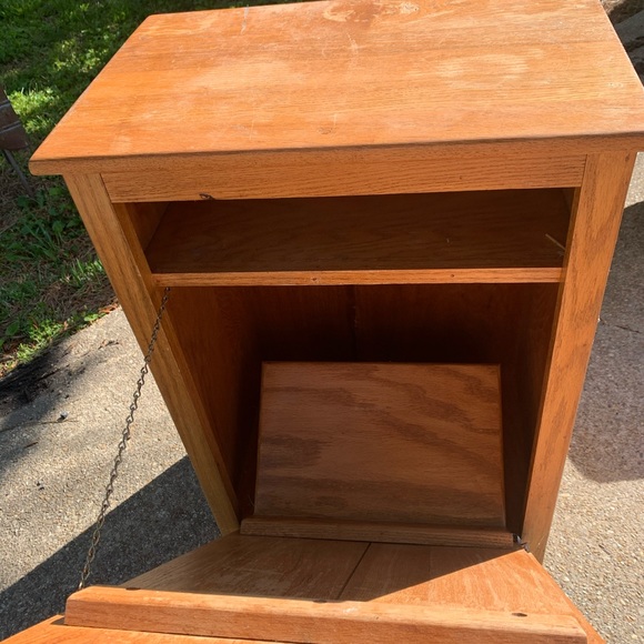 Trash holder/desk - Picture 4 of 5